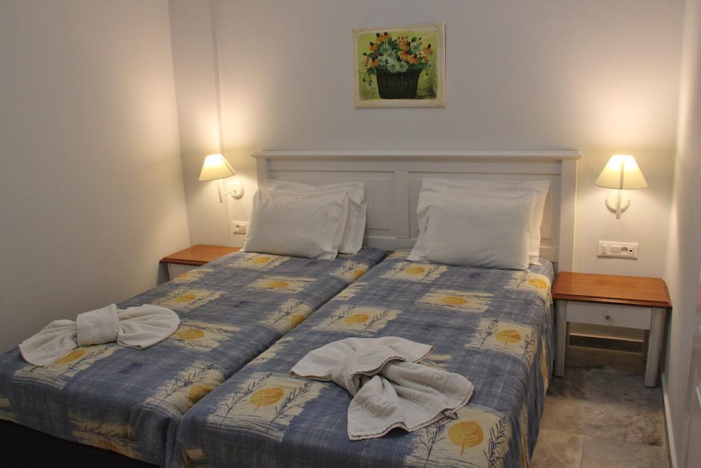 Santa Irene Aparthotel